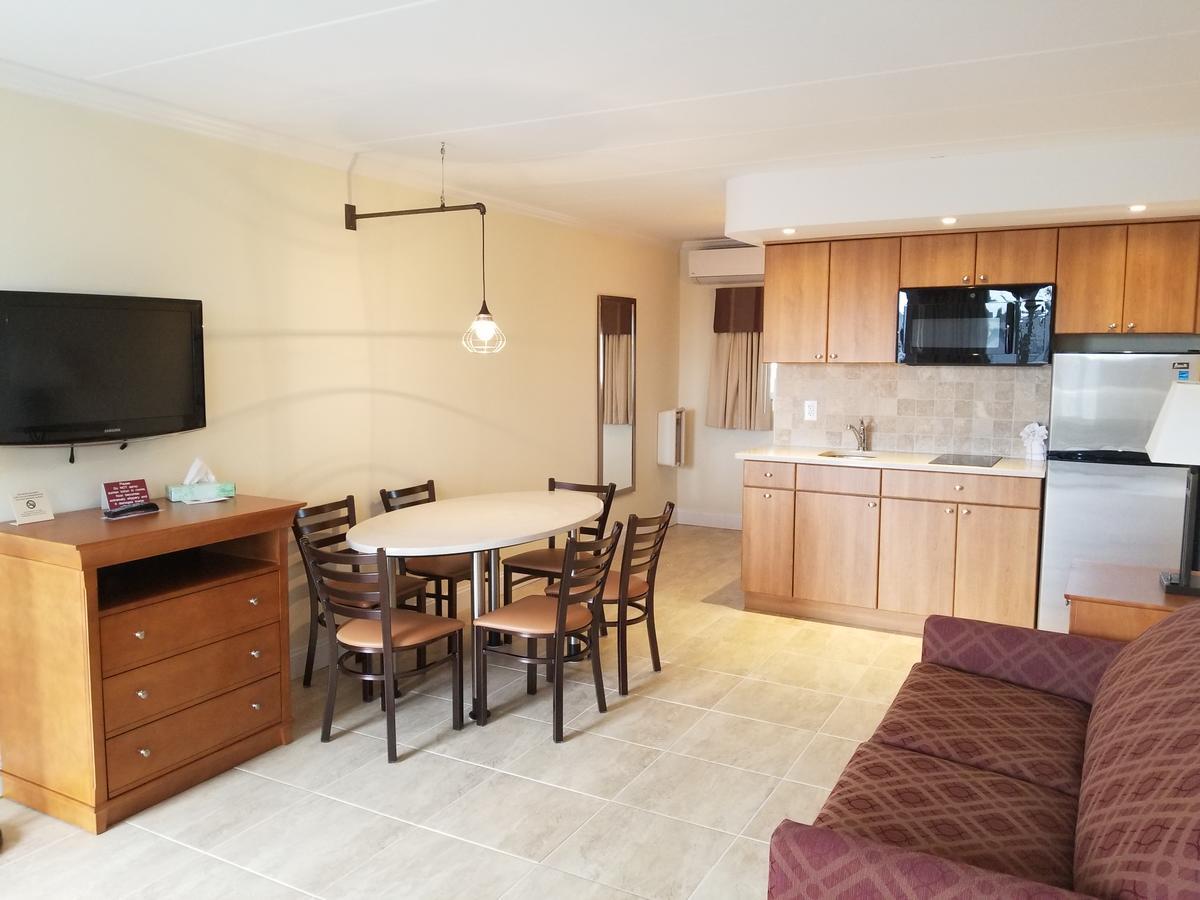 Desert Sand Resort Avalon Extérieur photo